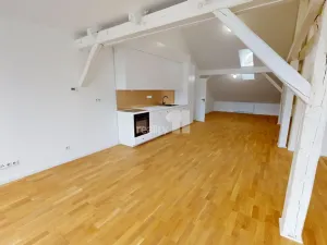 Pronájem komerční nemovitosti, Pelhřimov, Tylova, 151 m2
