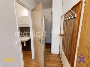 Pronájem bytu 1+1, Zlín, Dřevnická, 38 m2