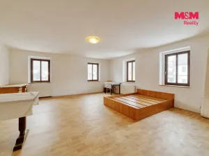 Prodej rodinného domu, Stráž nad Ohří - Boč, 500 m2