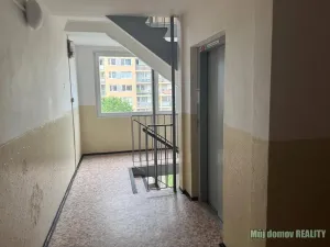 Pronájem bytu 2+kk, Praha - Bohnice, Ratibořská, 44 m2