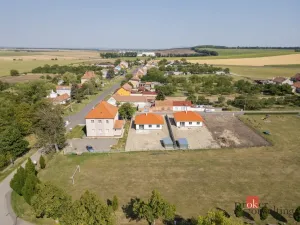 Prodej rodinného domu, Miroslav - Kašenec, 699 m2