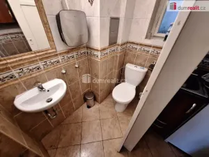 Pronájem kanceláře, Praha - Bubeneč, Bubenečská, 51 m2