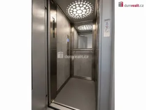 Prodej bytu 3+1, Praha - Dejvice, Eliášova, 82 m2