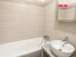 Pronájem bytu 3+1, Ústí nad Labem - Ústí nad Labem-centrum, Velká Hradební, 78 m2