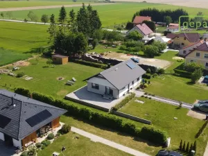 Prodej rodinného domu, Mojné, 99 m2