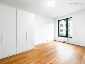 Pronájem bytu 2+kk, Praha - Smíchov, Grafická, 66 m2