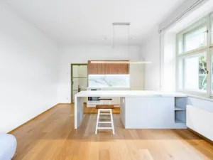 Prodej bytu 2+kk, Praha - Smíchov, U Nikolajky, 51 m2