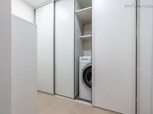 Prodej bytu 2+kk, Praha - Smíchov, U Nikolajky, 51 m2