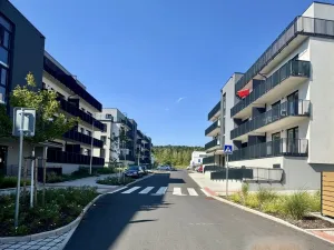 Pronájem bytu 1+kk, Kladno, Ke křížku, 35 m2