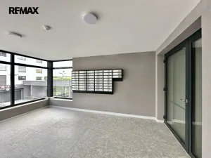 Pronájem bytu 1+kk, Třebíč - Nové Město, Modřínová, 38 m2