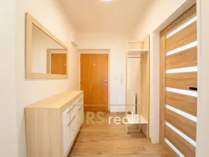 Prodej bytu 3+1, Hustopeče, Gen. Peřiny, 78 m2