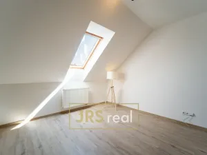 Prodej bytu 3+1, Hustopeče, Gen. Peřiny, 78 m2