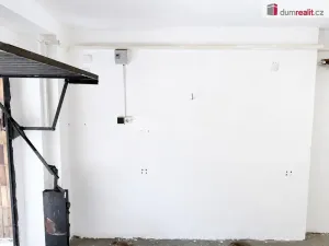 Pronájem garáže, Teplice, Třebízského, 21 m2