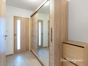 Pronájem bytu 2+kk, Praha, Petržílkova, 48 m2
