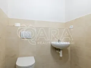 Pronájem obchodního prostoru, Nový Jičín, Masarykovo nám., 470 m2