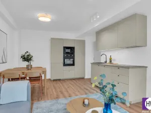 Prodej bytu 3+kk, Praha, Oblouková, 63 m2