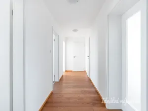 Pronájem bytu 4+kk, Horoměřice, Karla IV., 117 m2