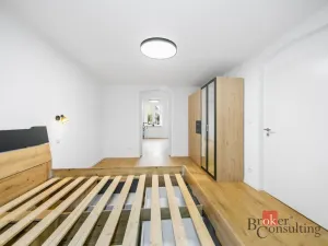 Prodej bytu 2+1, Plzeň - Jižní Předměstí, Dobrovského, 61 m2