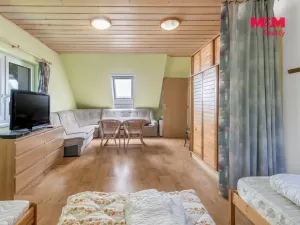 Prodej rodinného domu, Velké Karlovice, 245 m2