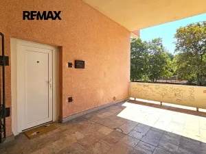 Prodej bytu 1+kk, Praha - Vršovice, Tádžická, 33 m2