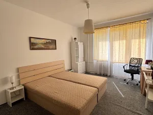 Pronájem bytu 2+1, Hradec Králové, třída SNP, 55 m2