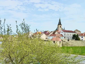 Prodej bytu 2+1, Louny, nám. Petra Obrovce, 65 m2