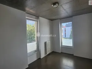 Pronájem bytu 2+kk, Praha - Strašnice, Nedvězská, 57 m2