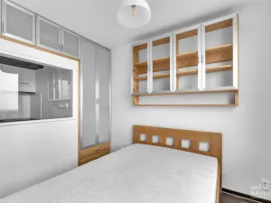 Pronájem bytu 2+kk, Hradec Králové, Veverkova, 36 m2