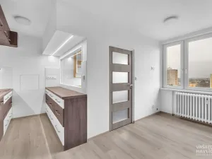Pronájem bytu 2+kk, Hradec Králové, Veverkova, 36 m2