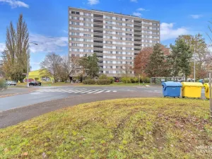 Pronájem bytu 2+kk, Hradec Králové, Veverkova, 36 m2