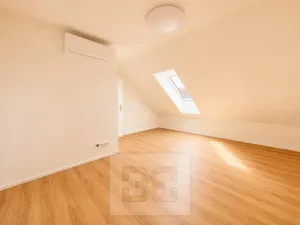 Pronájem bytu 2+1, Střelice, Nová ulice, 72 m2