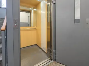 Prodej bytu 2+kk, Praha - Hostivař, Bělinského, 36 m2
