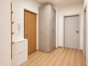 Pronájem bytu 2+1, Plzeň, Koterovská, 59 m2