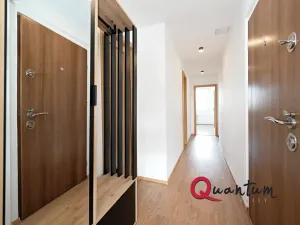 Pronájem bytu 3+kk, Praha - Žižkov, Květinková, 78 m2