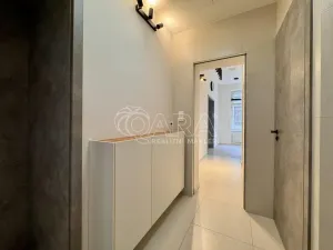 Pronájem bytu 2+1, Praha - Vinohrady, Vocelova, 83 m2