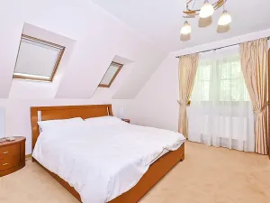 Prodej rodinného domu, Karlovy Vary, Slovenská, 147 m2