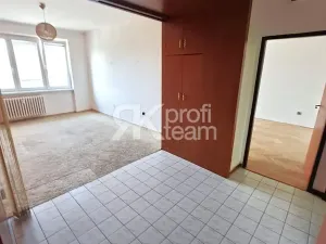 Prodej bytu 3+1, Ostrava, Gen. Sochora, 75 m2