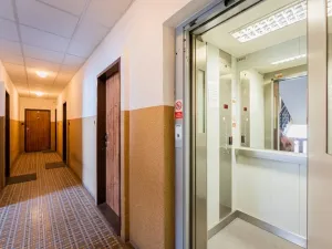 Pronájem bytu 1+kk, Praha - Karlín, Peckova, 34 m2