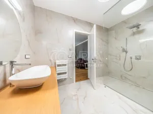 Prodej rodinného domu, Praha - Újezd nad Lesy, Hulická, 420 m2