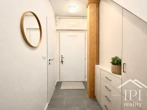 Prodej bytu 2+kk, Praha - Holešovice, Komunardů, 53 m2