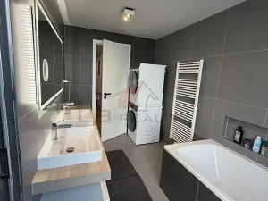 Prodej bytu 4+kk, Kolín, Zásmucká, 90 m2