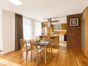 Pronájem rodinného domu, Praha - Veleslavín, 352 m2