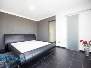 Prodej rodinného domu, Mikulovice, Dlouhá, 200 m2