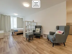 Pronájem bytu 1+kk, Praha - Strašnice, Zvěřinova, 48 m2