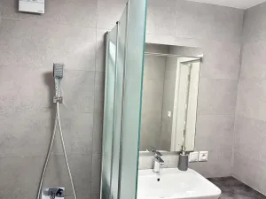 Pronájem bytu 3+1, Praha - Horní Měcholupy, Milánská, 78 m2