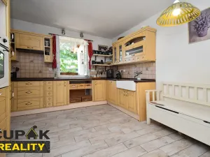 Prodej rodinného domu, Libchavy, 280 m2