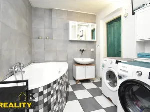 Prodej rodinného domu, Libchavy, 280 m2