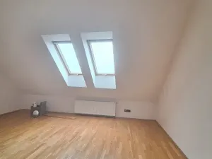 Pronájem bytu 1+1, Praha - Žižkov, Roháčova, 60 m2