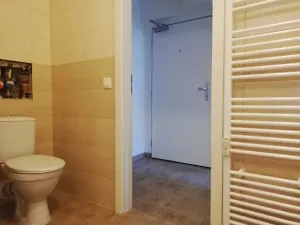 Pronájem bytu 1+1, Praha - Smíchov, Podbělohorská, 34 m2