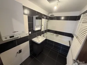 Pronájem bytu 3+kk, Praha - Miškovice, Vrátenská, 87 m2